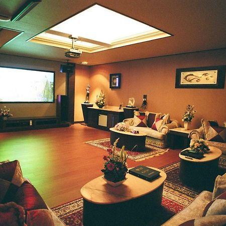 Daniel Spa Motel Pingzhen 외부 사진